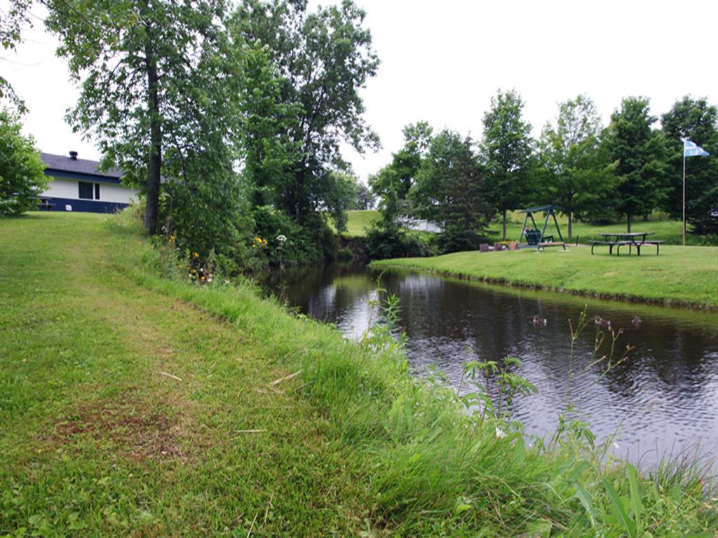 Motel Parc Beaumont Inc. Exteriör bild